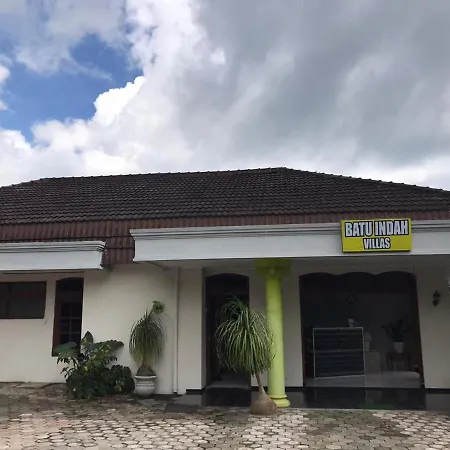 Villa & Guest House Batu Indah-3